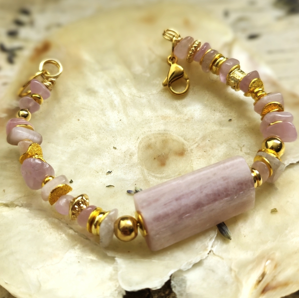 Pink Lavender Kunzite Natural Nuggets Stones W/ Kunzite Center 18K GP Bracelet